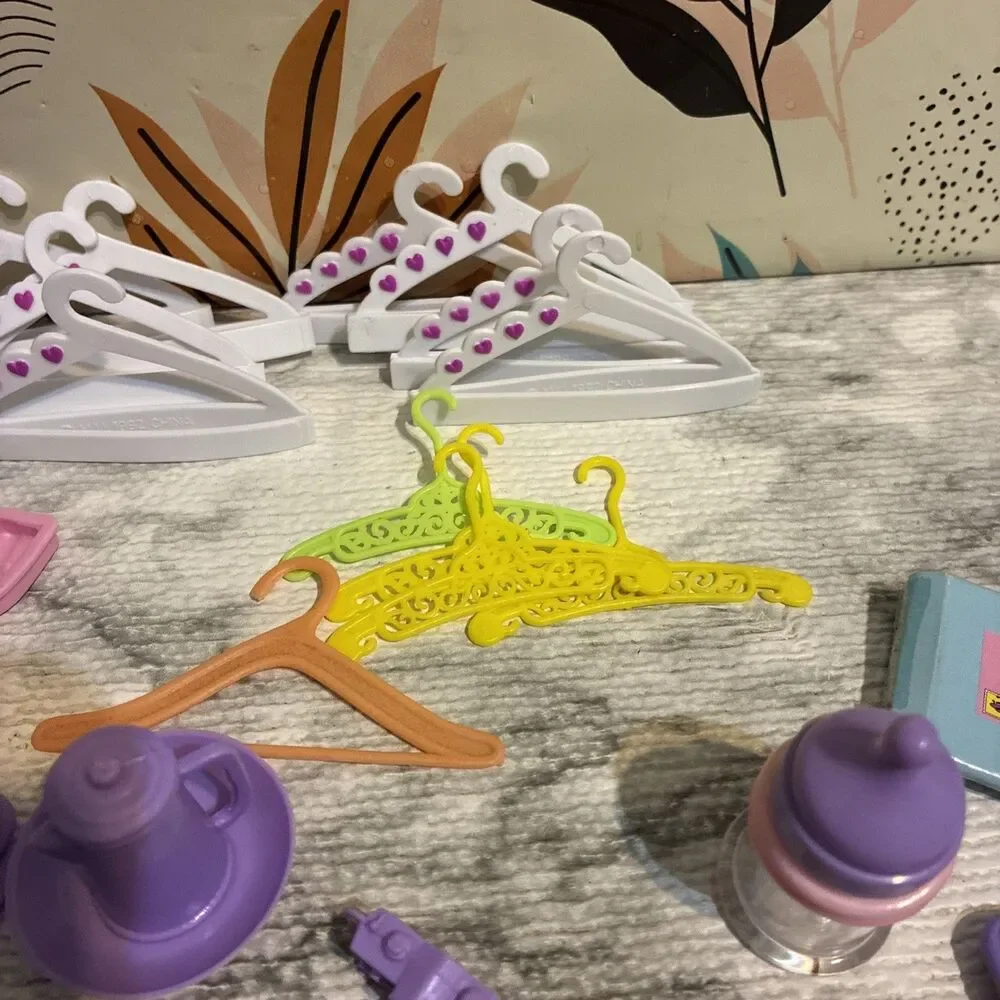barbie accessories lot: 1960’s, 1992 Hangers And Other Items